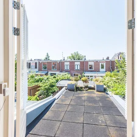 Roosveld Spacious * ハーレム